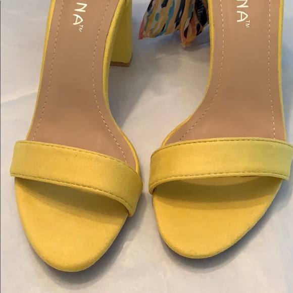 Yellow & Multi-colored Lace Up Block Heel Sandal - Picture 3 of 4